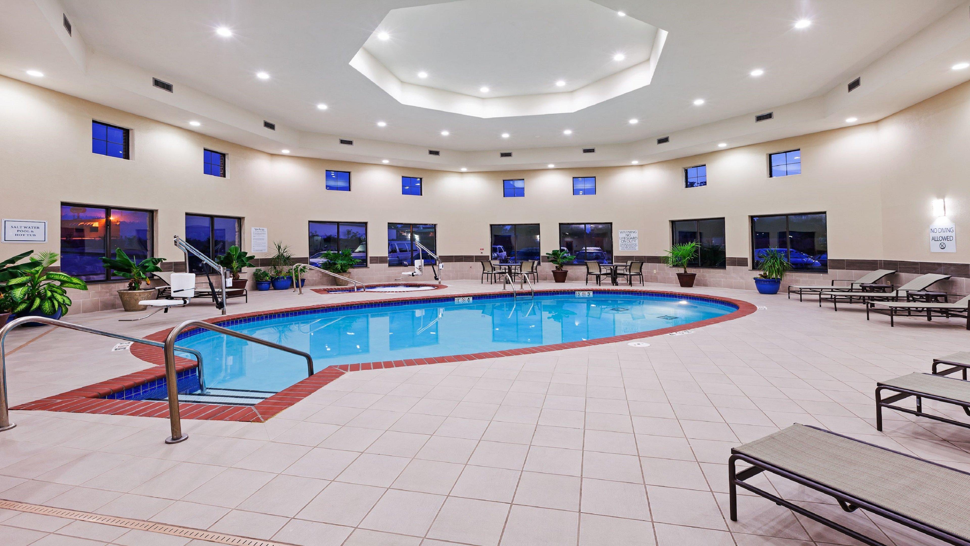 Holiday Inn Express Hotel And Suites Duncan By Ihg Exterior foto